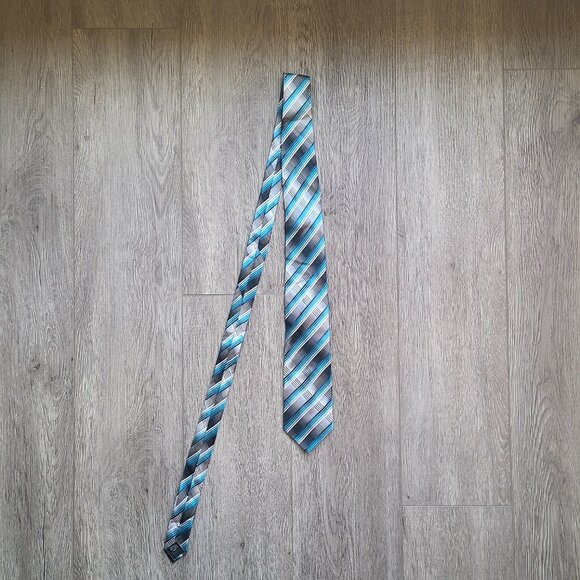 blue, white, silver and gray striped tie by Pierre Cardin - Picture 3 of 6